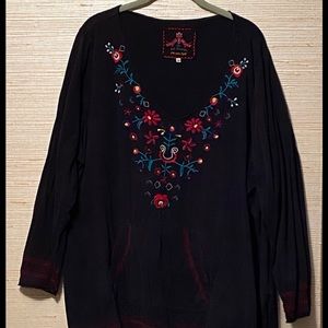 Johnny Was Los Angeles drop edge V-neck tunic